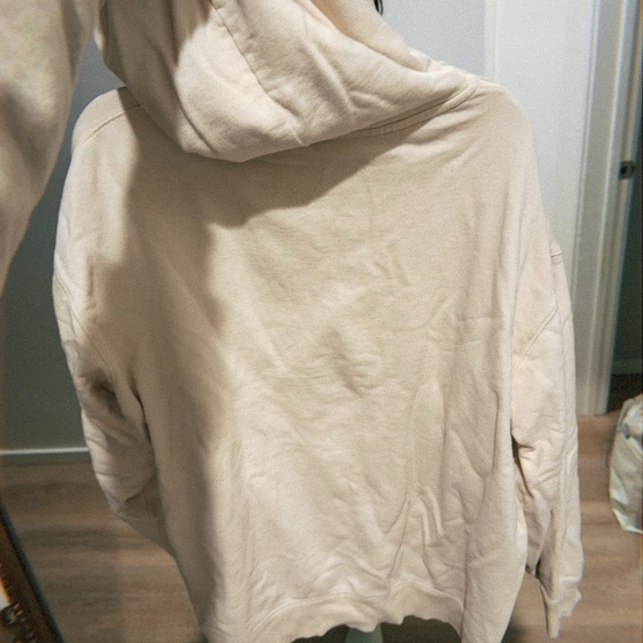 Uniqlo’s sweatshirt beige - Picture 4 of 5